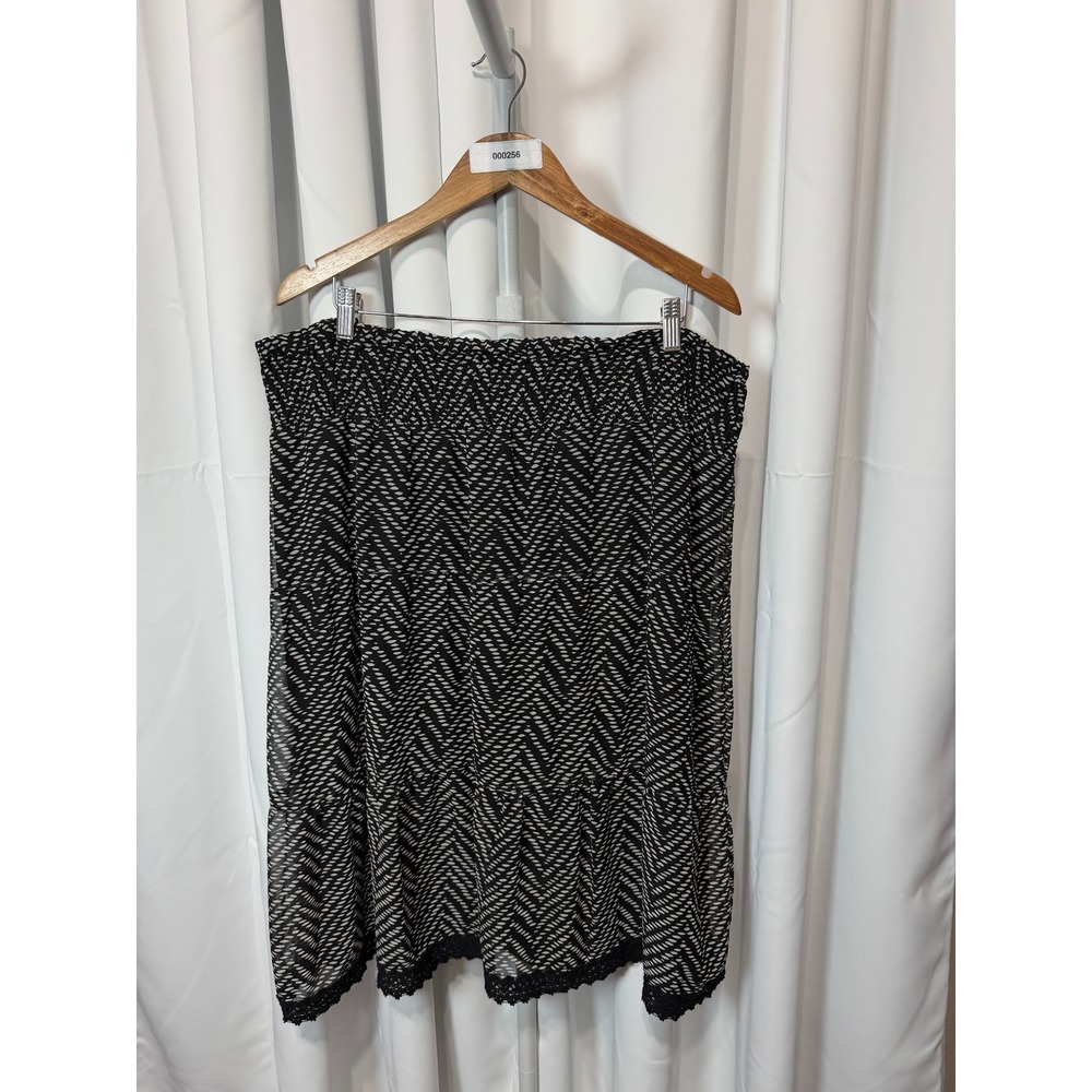 Jennifer and Grace Black White Smocked Waist Midi Skirt XL Chevron Dot Lace Trim
